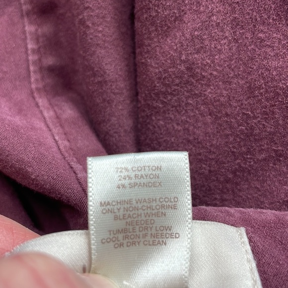 Loft Outlet Women’s Maroon, Wine, Mid Rise Modern Skinny Ankle Pants, size 6 - Picture 9 of 11